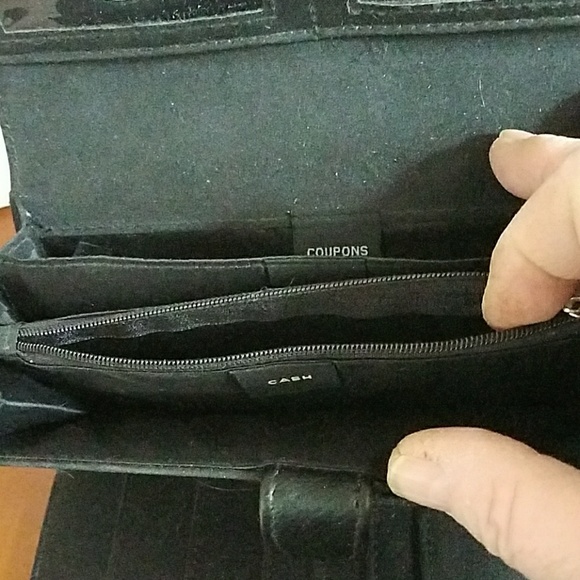 Wallet - Picture 3 of 4